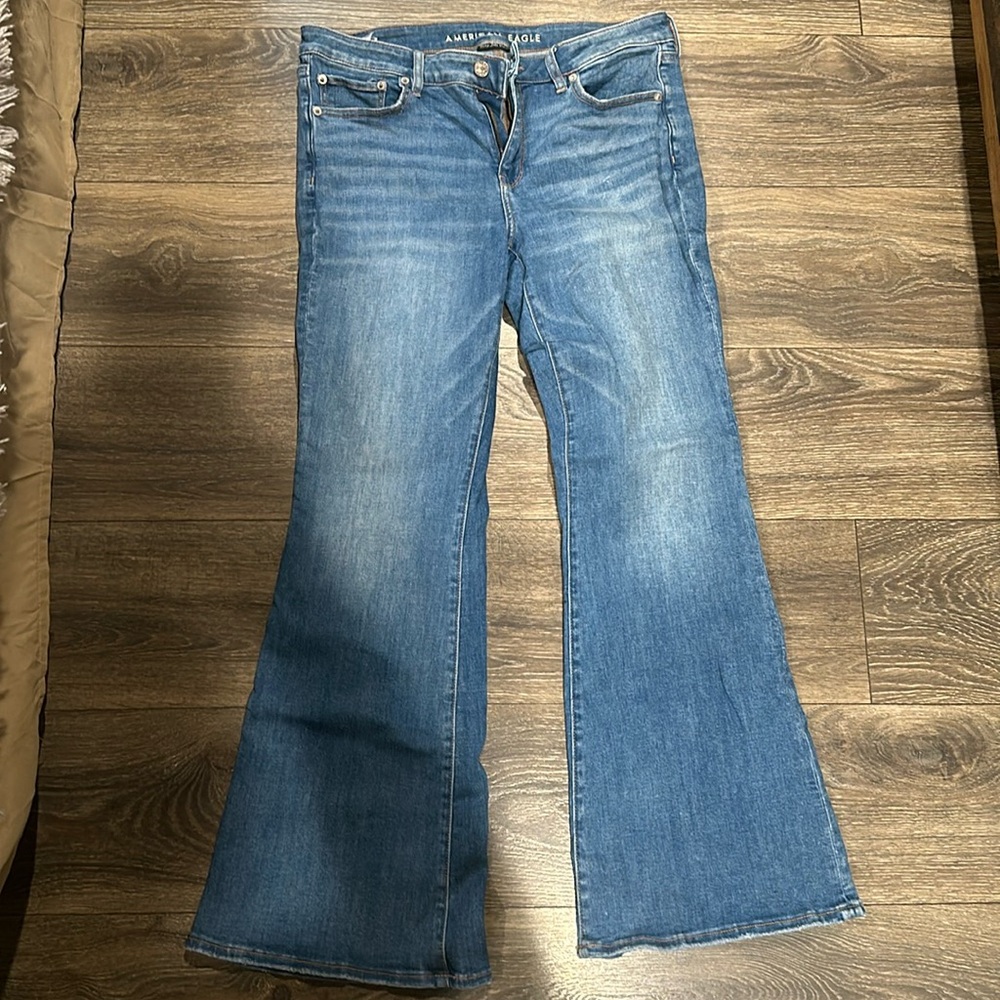 American Eagle size 10 Flare Jeans